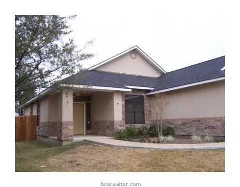 2115 Ella, Bryan, TX 77802 photo 2