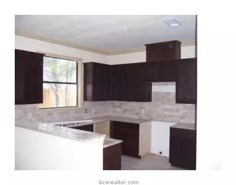 2115 Ella, Bryan, TX 77802 photo 6