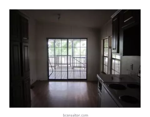 209 Hilton Rd, Bryan, TX 77803 photo 10