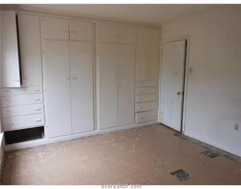 1313 E 27th St, Bryan, TX 77802 photo 9