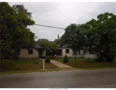 1313 E 27th St, Bryan, TX 77802 photo 1