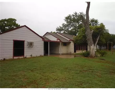 1313 E 27th St, Bryan, TX 77802 photo 2
