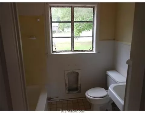 1313 E 27th St, Bryan, TX 77802 photo 11