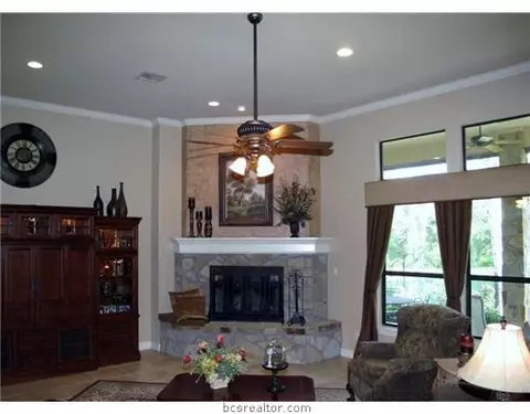 8350 Joyce Rd, Bryan, TX 77808 photo 5