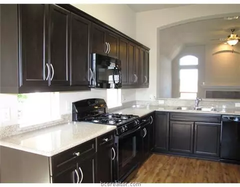 2023 Positano, Bryan, TX 77808 photo 5