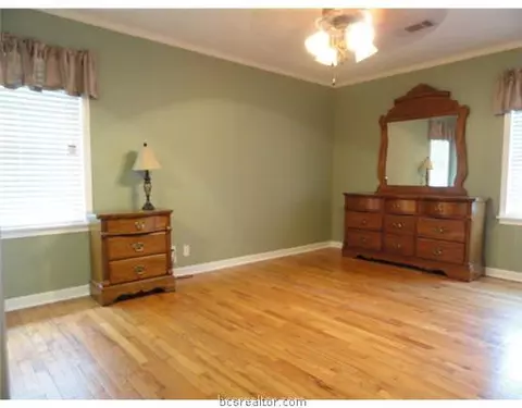 2009 Vinewood, Bryan, TX 77802 photo 11
