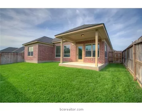 3323 Broadmoor Dr, Bryan, TX 77802 photo 4