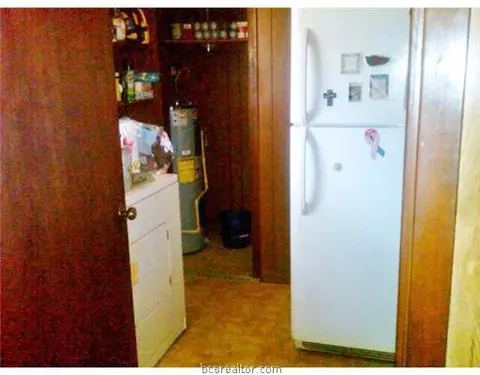 11708 Post Oak, Bryan, TX 77807 photo 9