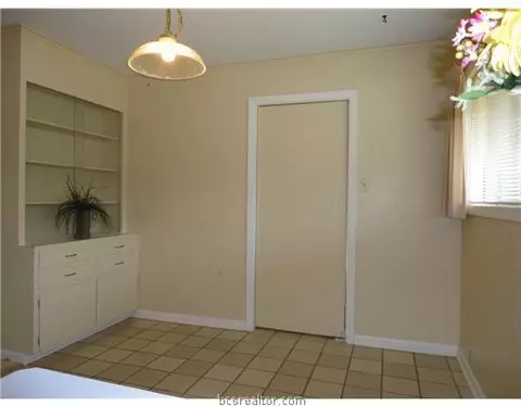 2601 Melba Cir, Bryan, TX 77802 photo 3