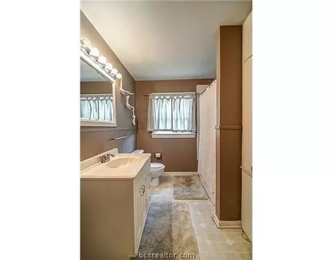703 North Ave, Bryan, TX 77802 photo 6