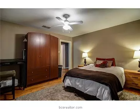 703 North Ave, Bryan, TX 77802 photo 5