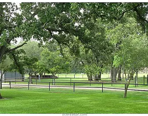 4374 Cliff Rd, Bryan, TX 77808 photo 17