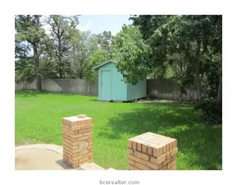 2501 Willow Bend Dr, Bryan, TX 77802 photo 8