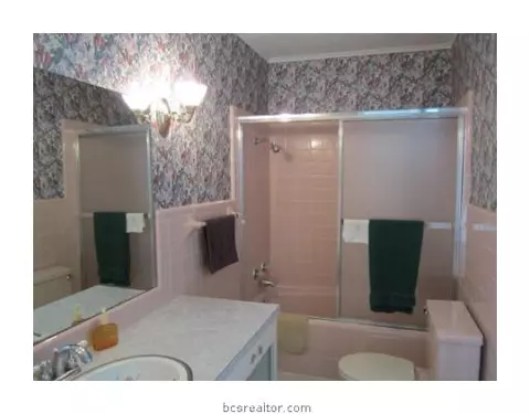 2501 Willow Bend Dr, Bryan, TX 77802 photo 7