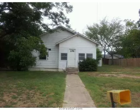 405 E Logan, Calvert, TX 77837 photo 1
