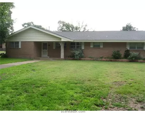 1615 Oakview St, Bryan, TX 77802 photo 1