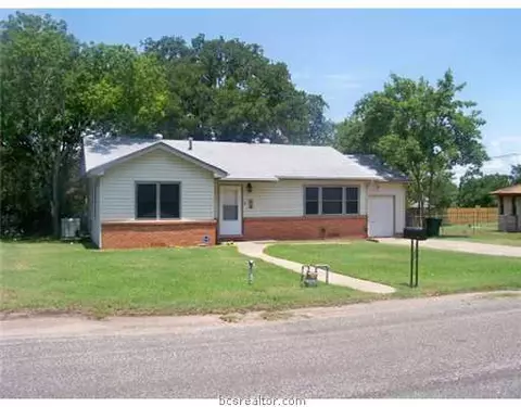 208 Tee, Bryan, TX 77801 photo 1