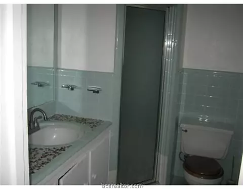 1301 Esther, Bryan, TX 77802 photo 5