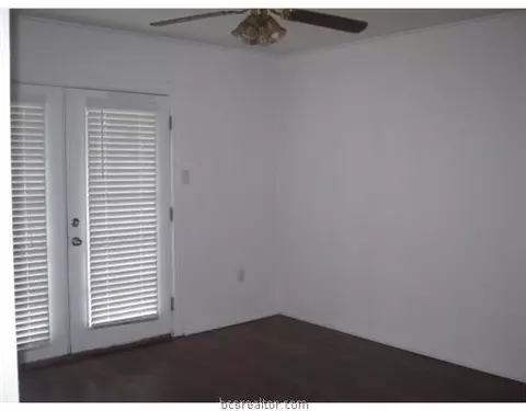 1301 Esther, Bryan, TX 77802 photo 6
