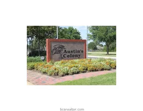 3902 Ambrose, Bryan, TX 77802 photo 3