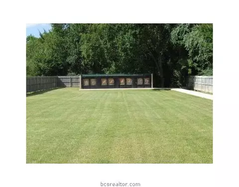 3902 Ambrose, Bryan, TX 77802 photo 10