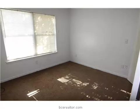 300-302 Mesa, Bryan, TX 77802 photo 8