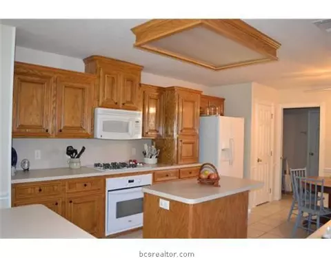 6206 Cromwell, Bryan, TX 77802 photo 5