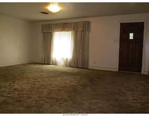 1507 E 28th St, Bryan, TX 77802 photo 2