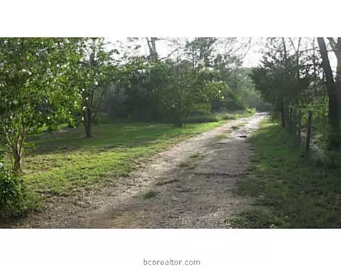 6872 Weber Rd, Bryan, TX 77808 photo 5