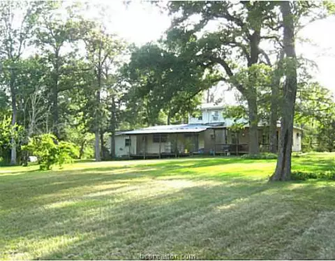 6872 Weber Rd, Bryan, TX 77808 photo 1