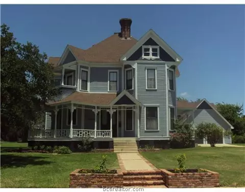 616 E 31st St, Bryan, TX 77803 photo 1