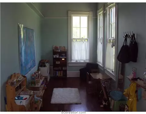 616 E 31st St, Bryan, TX 77803 photo 13