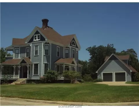 616 E 31st St, Bryan, TX 77803 photo 2