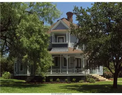 616 E 31st St, Bryan, TX 77803 photo 3