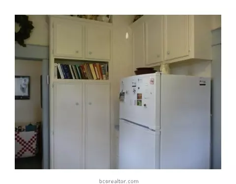 506 E 30th St, Bryan, TX 77803 photo 7