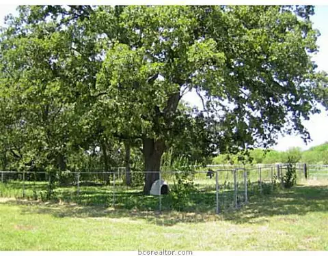 5970 Chick Ln, Bryan, TX 77807 photo 7