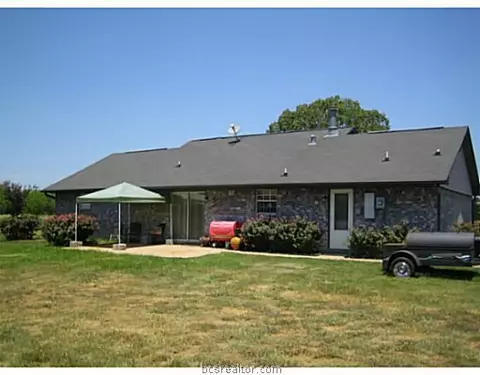 5970 Chick Ln, Bryan, TX 77807 photo 3