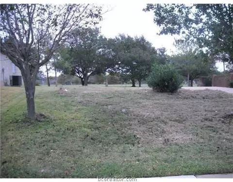 3012 Broadmoor, Bryan, TX 77802 photo 3