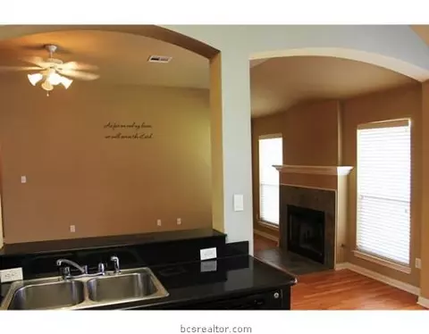 1702 Summerwood, Bryan, TX 77807 photo 10