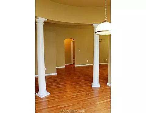 1702 Summerwood, Bryan, TX 77807 photo 8