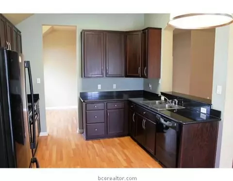 1702 Summerwood, Bryan, TX 77807 photo 7