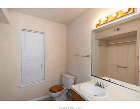 901 Navidad St, Bryan, TX 77801 photo 11