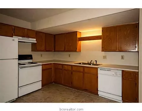 901 Navidad St, Bryan, TX 77801 photo 6