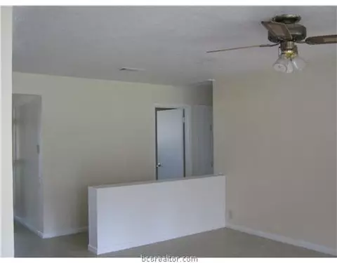 401 Gilbert St, Bryan, TX 77801 photo 13