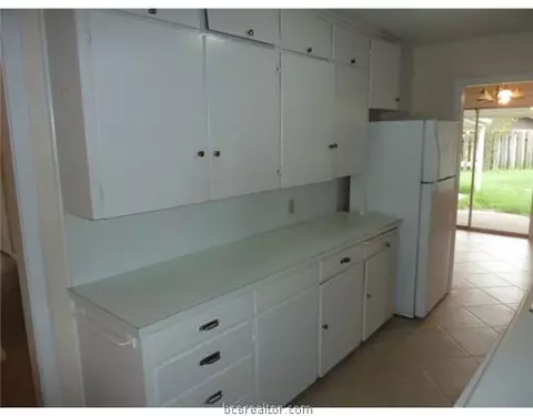 401 Gilbert St, Bryan, TX 77801 photo 11