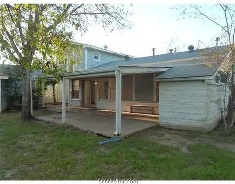 401 Gilbert St, Bryan, TX 77801 photo 8