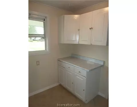 401 Gilbert St, Bryan, TX 77801 photo 12