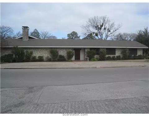 2701 Burton Dr, Bryan, TX 77802 photo 3