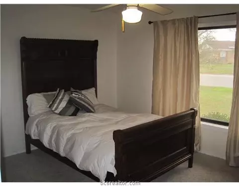 2701 Burton Dr, Bryan, TX 77802 photo 7