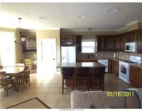 2904 Alba, Bryan, TX 77808 photo 6